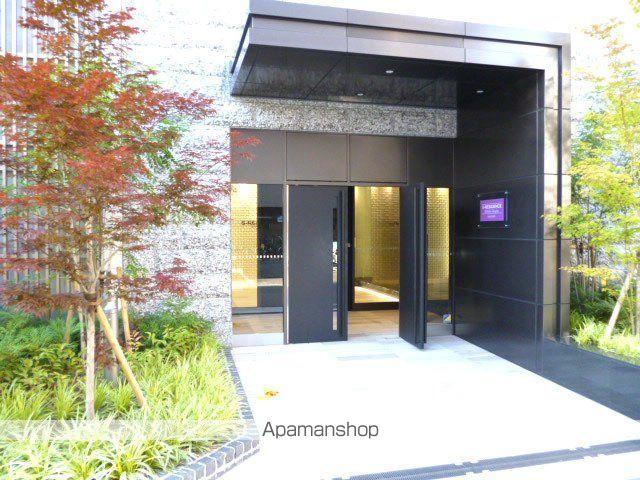S−RESIDENCE江坂ALEGRIAの玄関写真