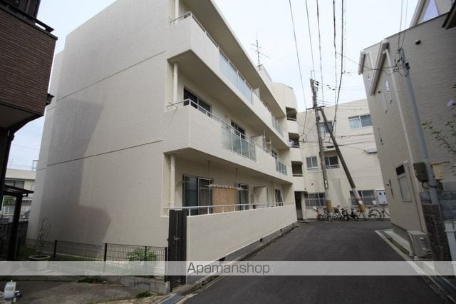 川端マンションの外観写真