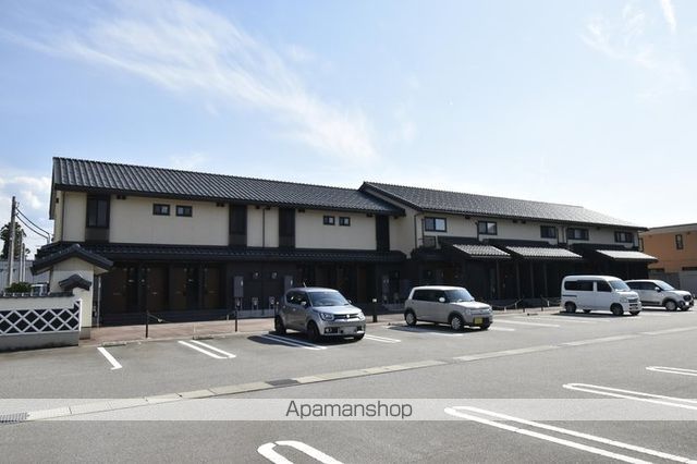 ROYAL西荒屋の外観写真