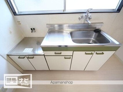 フローラル和泉Ａ棟[3DK/50m2]のキッチン