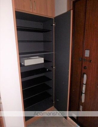 Ｉ－ｗｏｏｄ日吉町[3LDK/81.56m2]の玄関