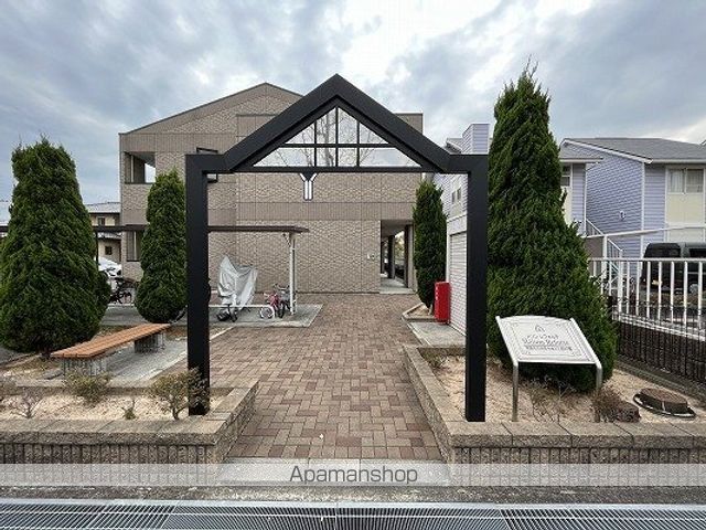 メゾンレフォルテの玄関写真