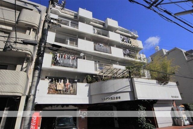 レジデンス三番町壱番館[2K/36.8m2]の外観1