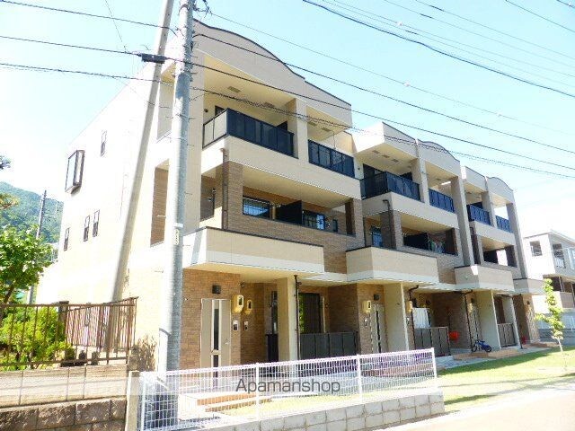 ガーデンハウス朝日山　Ｄ[2LDK/65.14m2]の外観2