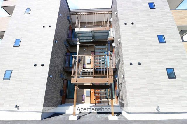 T−REGNOBSFの玄関写真