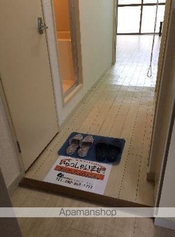 タイタス原の内装写真
