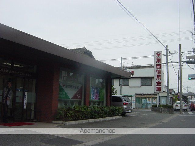 グリーンティアラの周辺写真