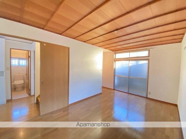 木太町貸戸建の内装写真