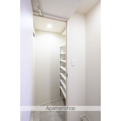 ルフォンプログレ上野稲荷町[2LDK/50.8m2]の収納2