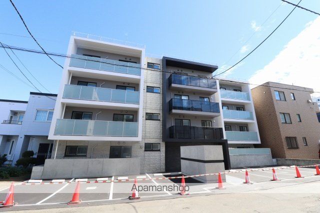 SーRESIDENCE東札幌AZUREの外観写真