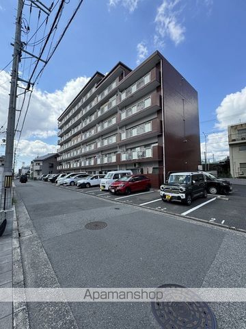 ロイヤルビューの外観写真