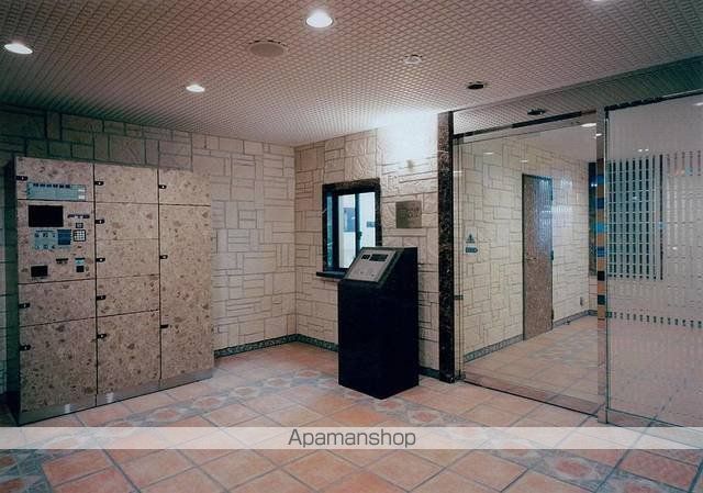 ガラ・ステージ市ヶ谷弐番館の玄関写真
