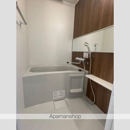 レジデンス三軒茶屋スクエア[1R/18.1m2]のバス