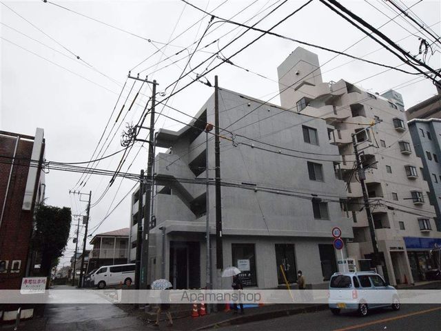 グランコモド小田急相模原の玄関写真