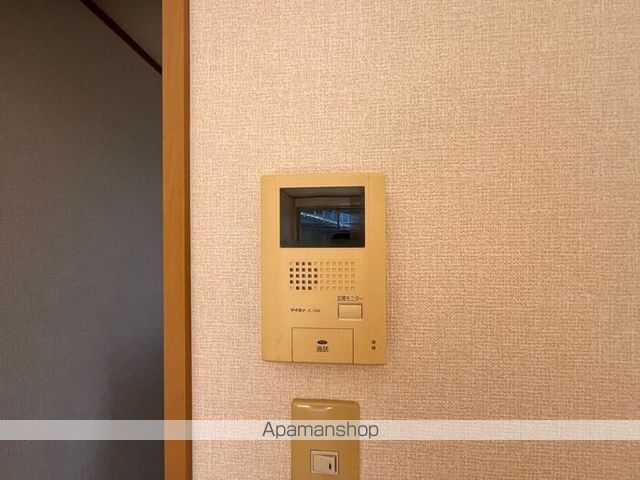 サージ Aの内装写真