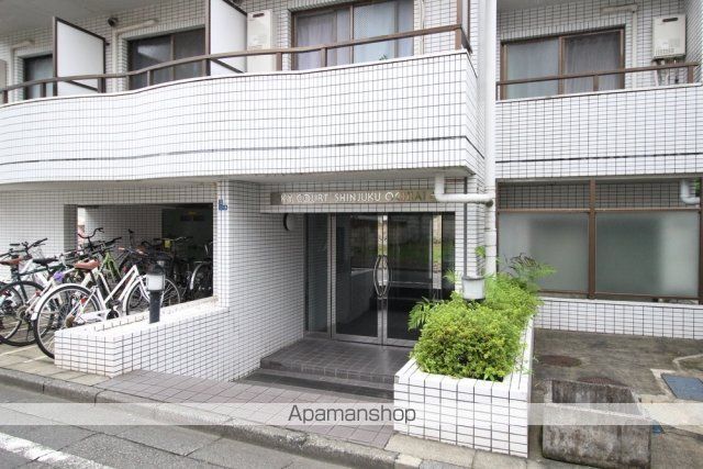 スカイコート新宿落合第4の玄関写真