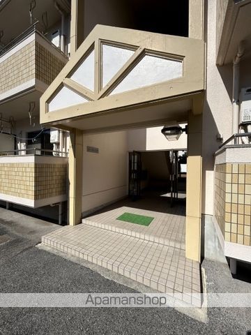 ドミール・エヌの玄関写真