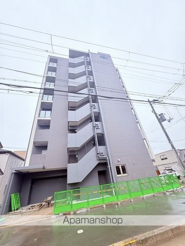 FIRSTFIOREMIKUNIIIの外観写真