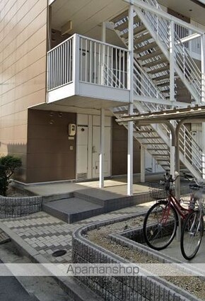 レオパレスＣｈａｍｂｒｅ　Ｓ[1K/23.18m2]のエントランス1