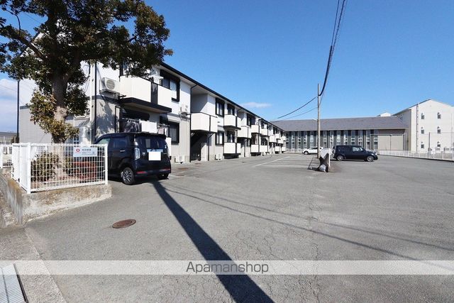 エスパシオ那賀川 B棟の外観写真