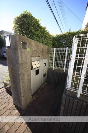 ブリージングタウン百草園Ｈ－３号棟[3LDK/81.04m2]の共用部4