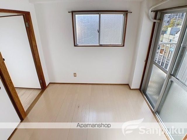 サンデーハイツ萱町の内装写真