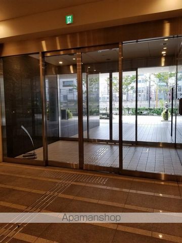 アクティ汐留の玄関写真