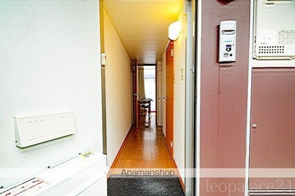 レオパレス南小路[1K/20.28m2]の玄関