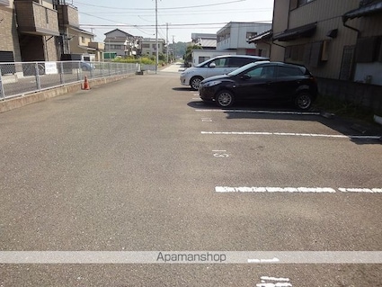 ＡＢＩＤＥ[1K/34.4m2]の駐車場3