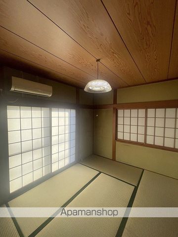 阪和線 和泉鳥取駅 徒歩10分 2階建 築44年の内装写真