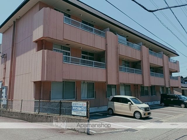 あけぼのマンションの外観写真