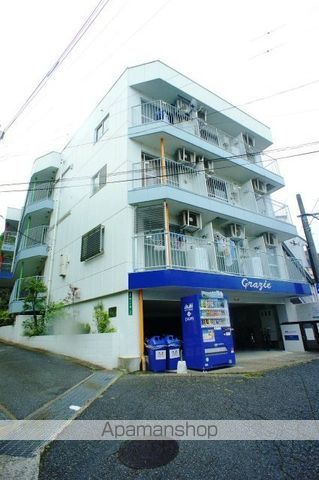 グラッツェの外観写真