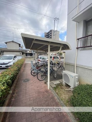 ヴィラ栗林[3DK/57m2]の共用部3