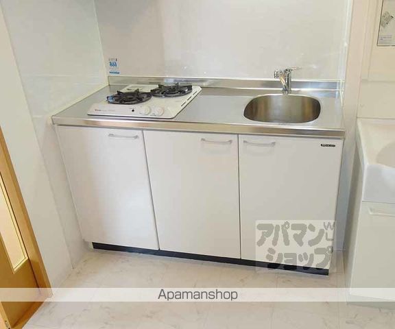 南区吉祥院定成町マンションの内装写真