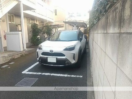 レオパレス花水木[1K/20.01m2]の駐車場1
