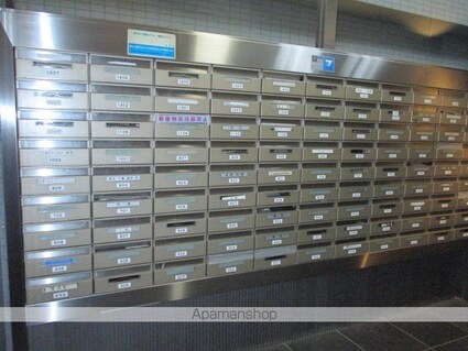 グランドメゾン三軒茶屋[1SLDK/56.95m2]の共用部2