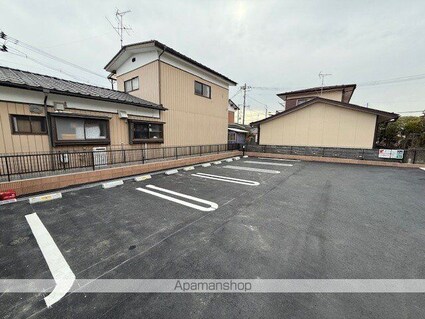 トゥッティ・Ｋ[1LDK/37.63m2]の駐車場