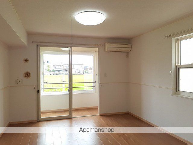 フィオ-レ 野村 IIの内装写真