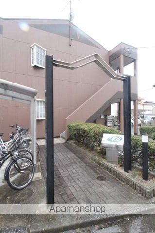 セレニテ東山の玄関写真
