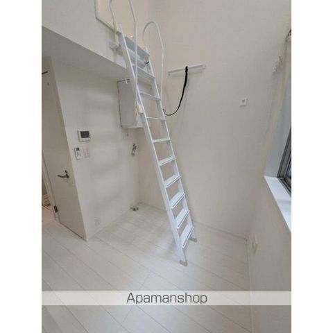 KULA不動前の内装写真