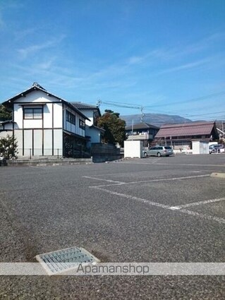 フォレスタ　Ａ[2LDK/60.19m2]の駐車場2