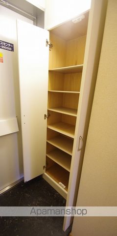 レオパレスプレズントの内装写真