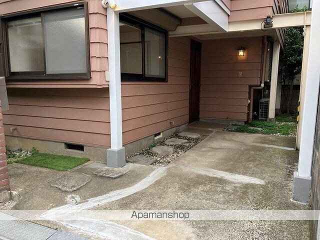 桜上水戸建[2LDK/67.45m2]の駐車場