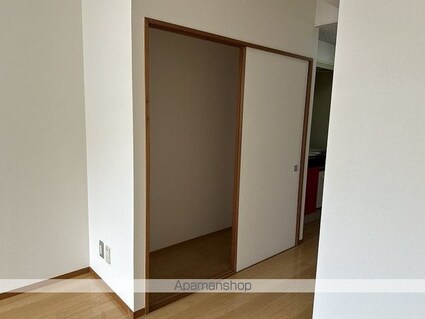 ロイヤル・レジデンス秦[1R/25.92m2]の収納