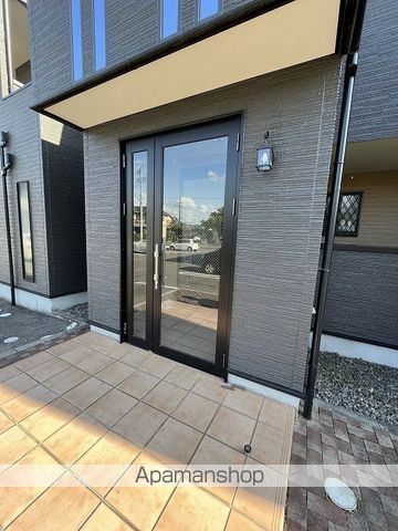 COMFORT PLACEの玄関写真