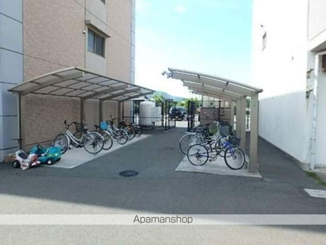 ピークマンションIIの外観写真