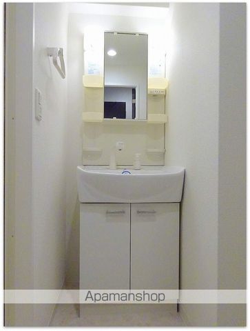 フロンティアタワー九条IIの内装写真
