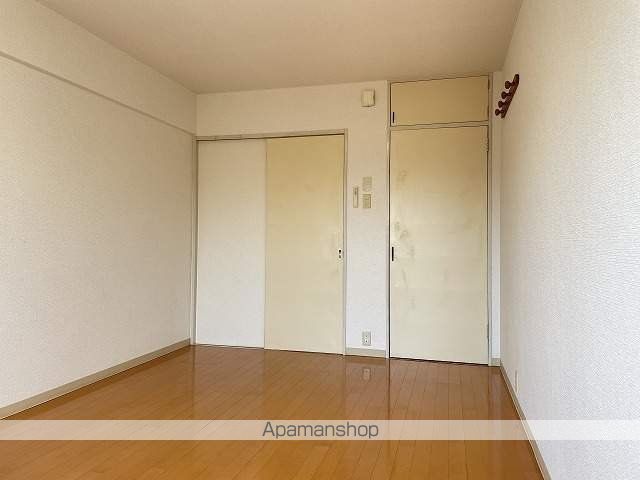 ロイヤルハイツ池田の内装写真