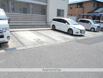 プロシード下条[1LDK/45m2]の駐車場