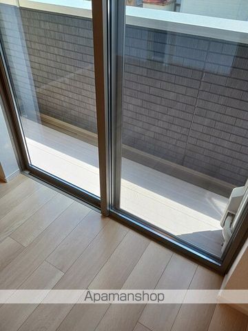 レヴリ IIの内装写真